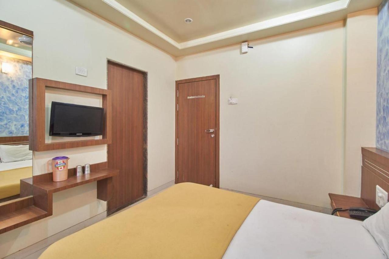 Hotel Jain Residency Ширди Екстериор снимка